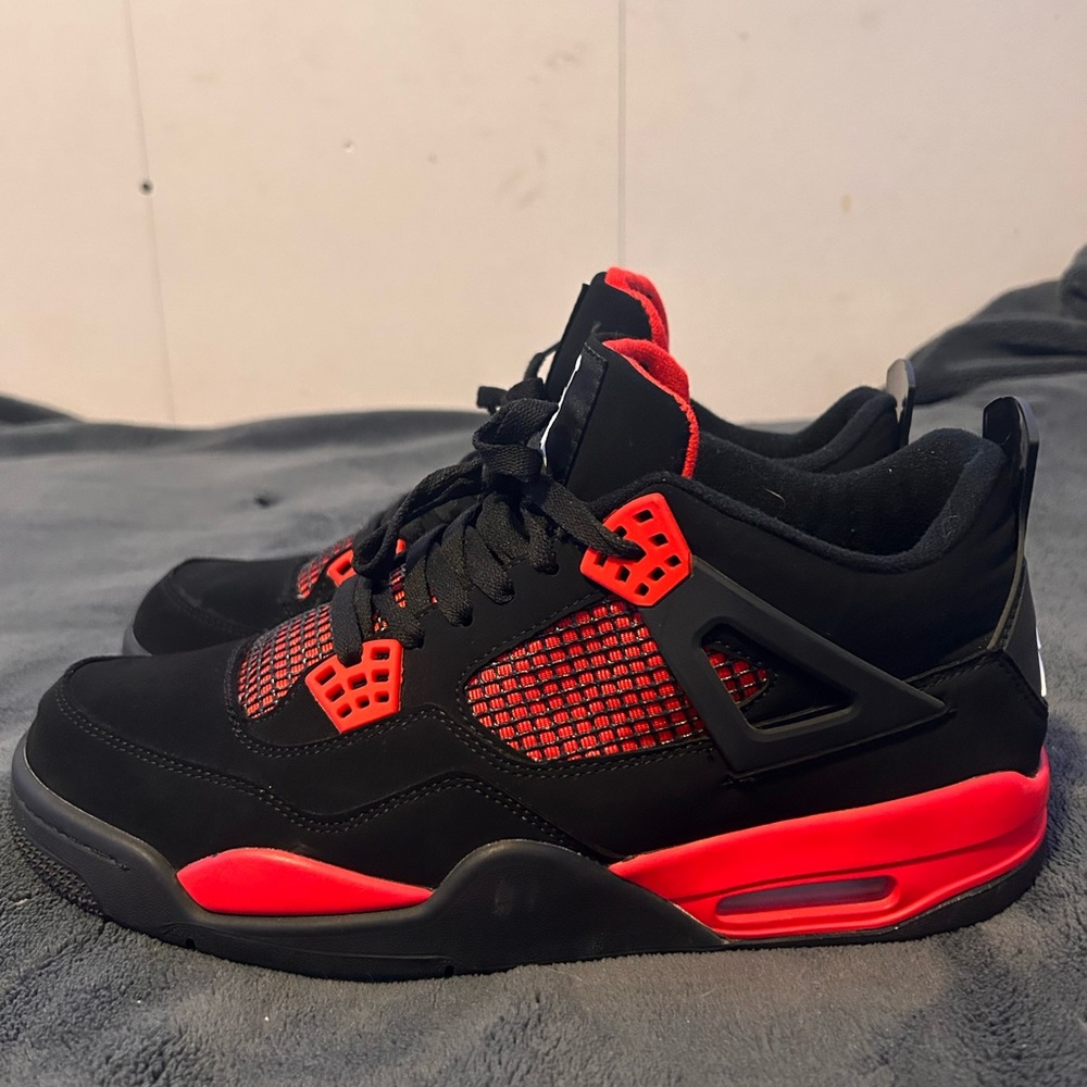 Jordan 4